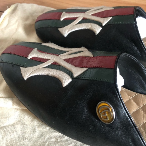 Gucci X MLB X New York Yankees slippers - Picture 2 of 4